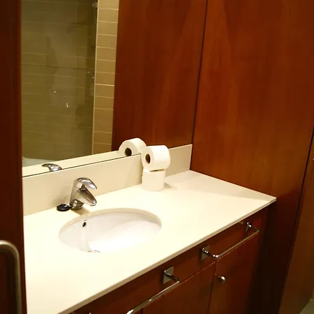 Places4stay Ramblas 2bd Apartamento *