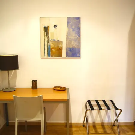 Places4stay Ramblas 2bd